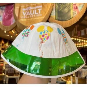 New Walt Disney World Vault Collection Retro Magic Kingdom Balloon Bucket Hat